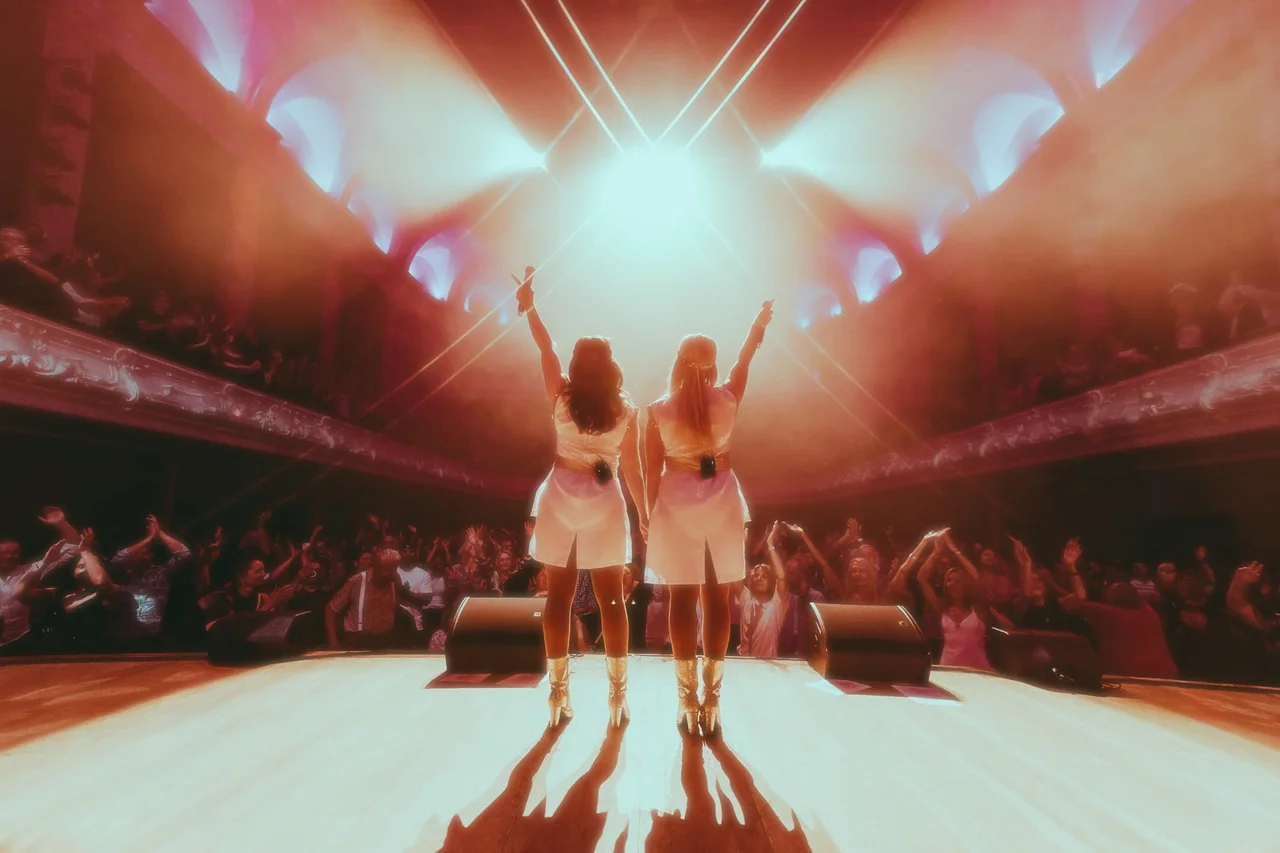 abba-thankyou-for-the-music-gallery-image-01.jpg